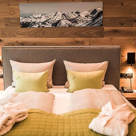 Panoramic Lotsch Hotel 4*
